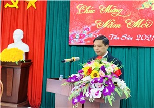 Đồng chí Vũ Văn Diện, Bí thư Thành ủy dự sinh hoạt chi bộ tại khu phố 7 phường Cao Thắng
