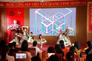 Đảng uỷ phường Cao Thắng tổ chức triển khai Phong trào “Bình dân học vụ số”
